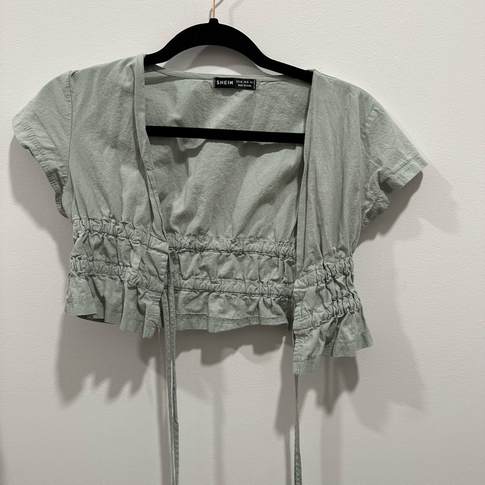 Tie crop top sage green
